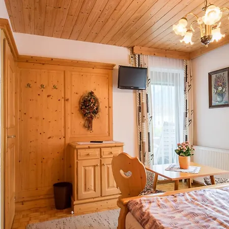 In Near Spieljoch Lift, Cleaning Included Apartment Fuegen